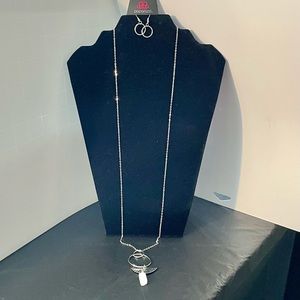 Paparazzi White Quartz Pendant Necklace Set